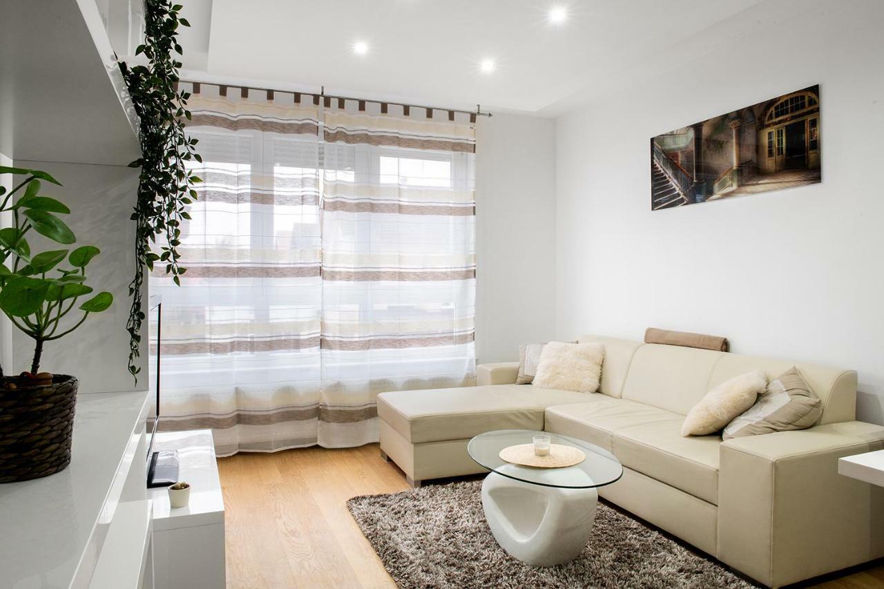 Sauna - Flexible Selfcheckins 6 - Zagreb - Garage - Electric Vehicle Ccharger - Loggia - New - Luxury - Apartments Repinc 6 Luaran gambar